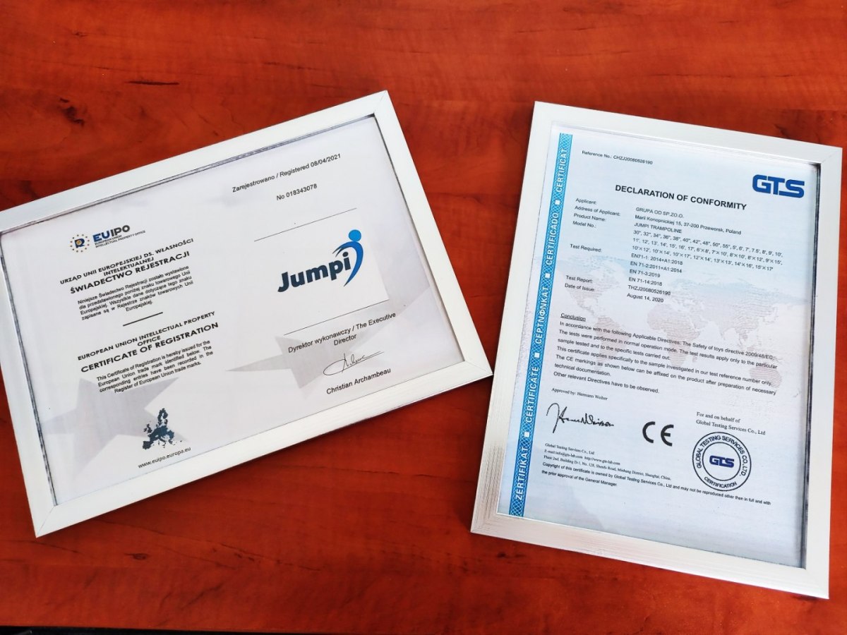 Emaga Trampolina Ogrodowa Jumpi 487cm/16FT Maxy Comfort Plus Czerwona